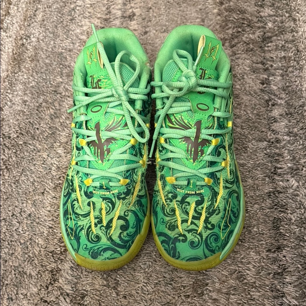 Puma LaMelo ball